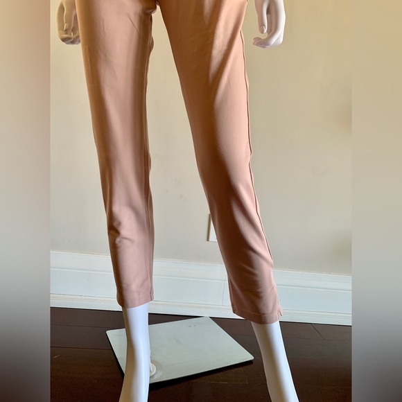 M for Mendocino Paperbag Cropped Pant in Blush - Picture 3 of 8